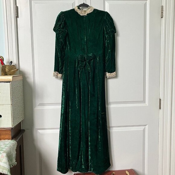Vintage Green Velvet Victorian Dress 80s Handmade Lace Puff Sleeve Goth Whimsy - Picture 5 of 16